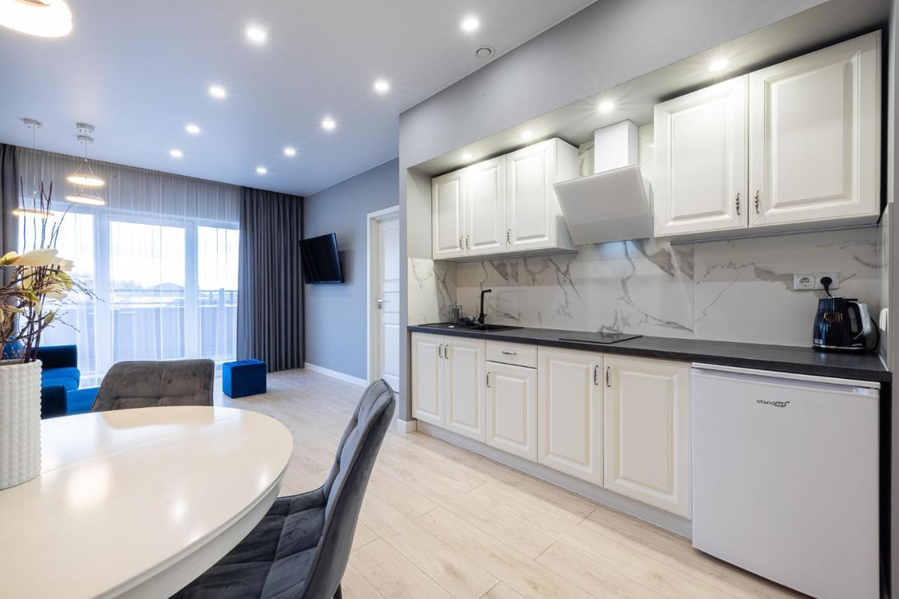 Dharma Stay Apartamentai Su Terasa Ir Vaizdu I Miesta เตลเช ภายนอก รูปภาพ