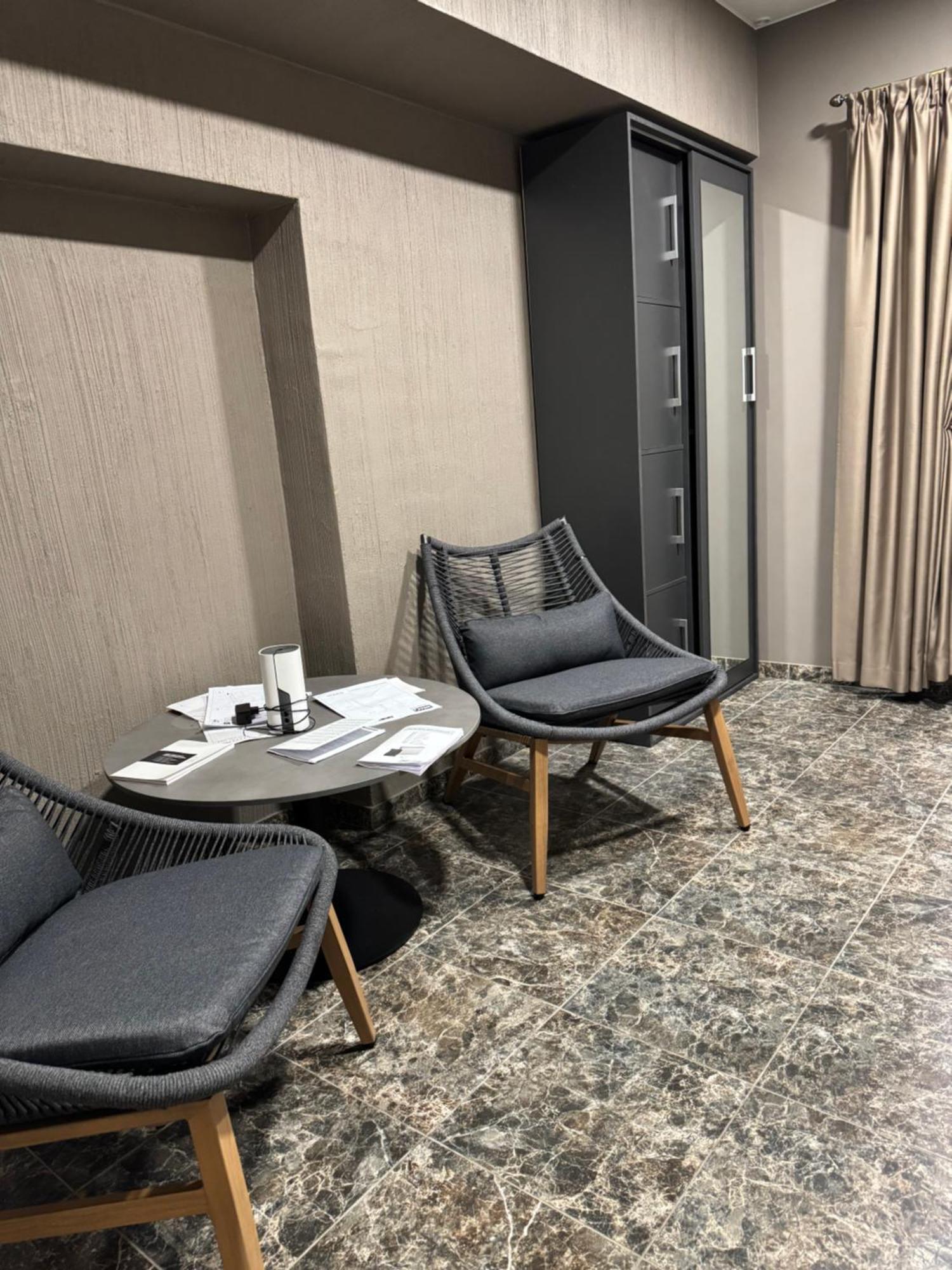 Dharma Stay Apartamentai Su Terasa Ir Vaizdu I Miesta เตลเช ภายนอก รูปภาพ