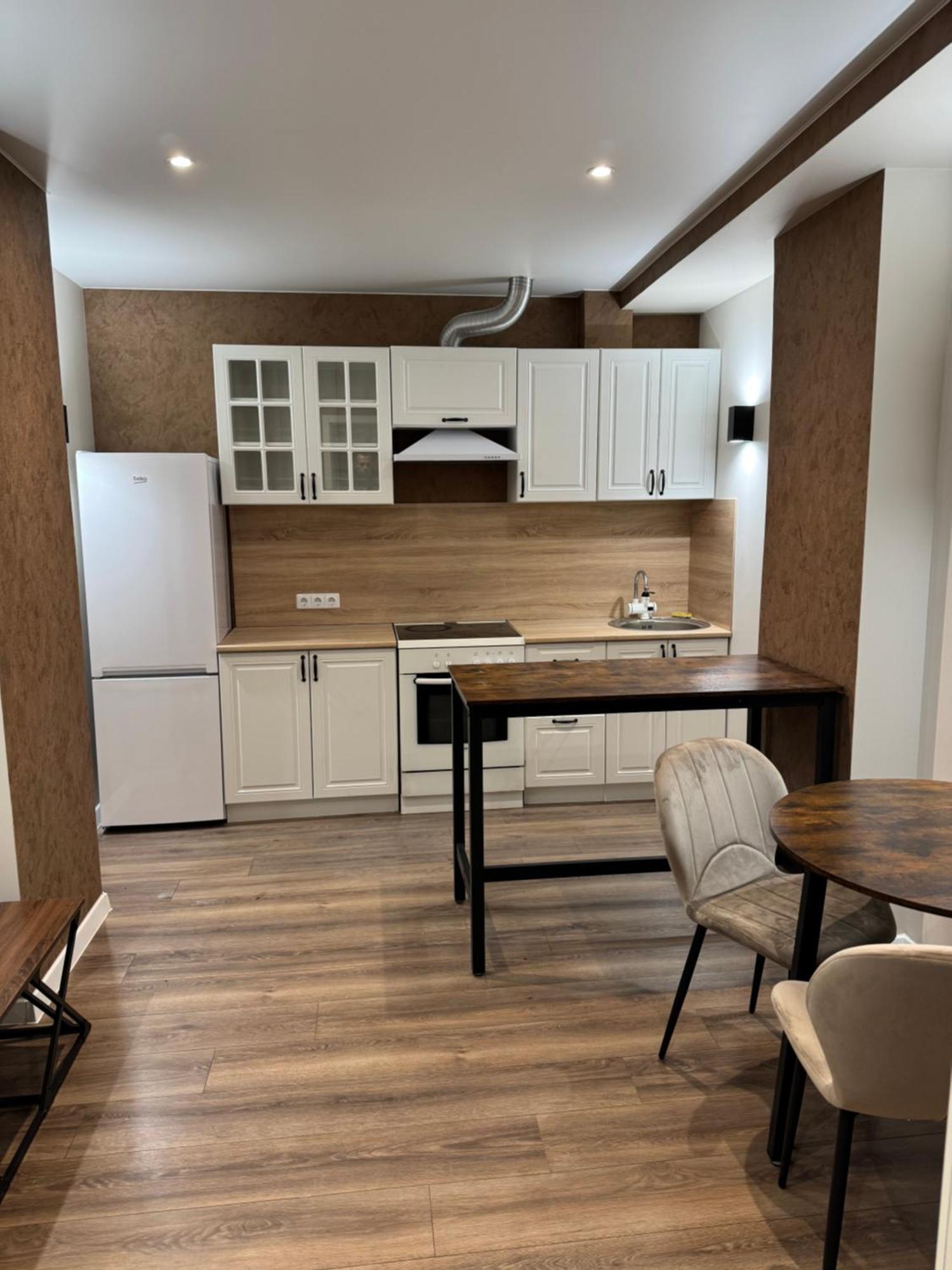 Dharma Stay Apartamentai Su Terasa Ir Vaizdu I Miesta เตลเช ภายนอก รูปภาพ